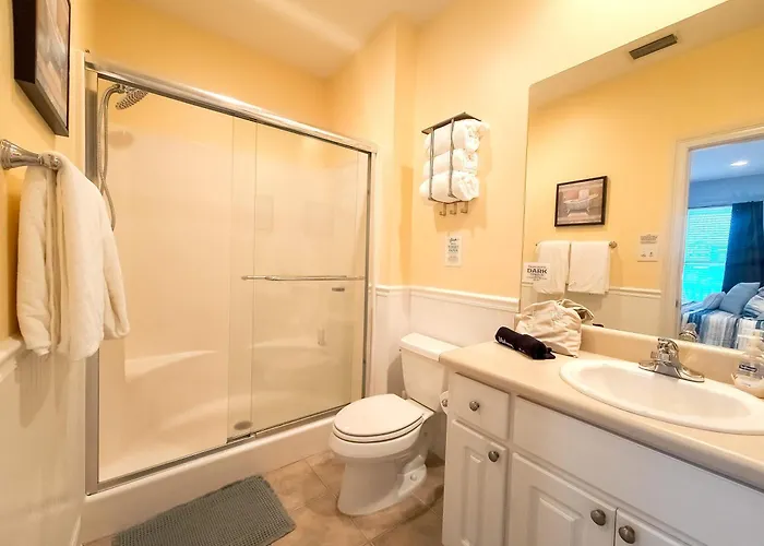 House With Water Views Pools & Short Walk To * Gulf Shores